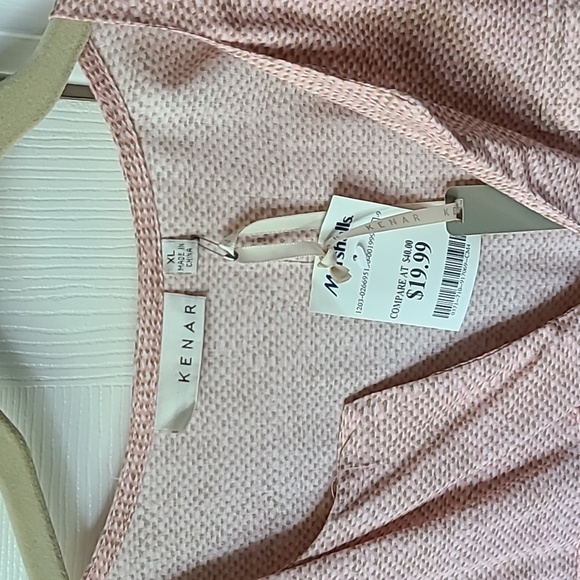 Top - Picture 2 of 2